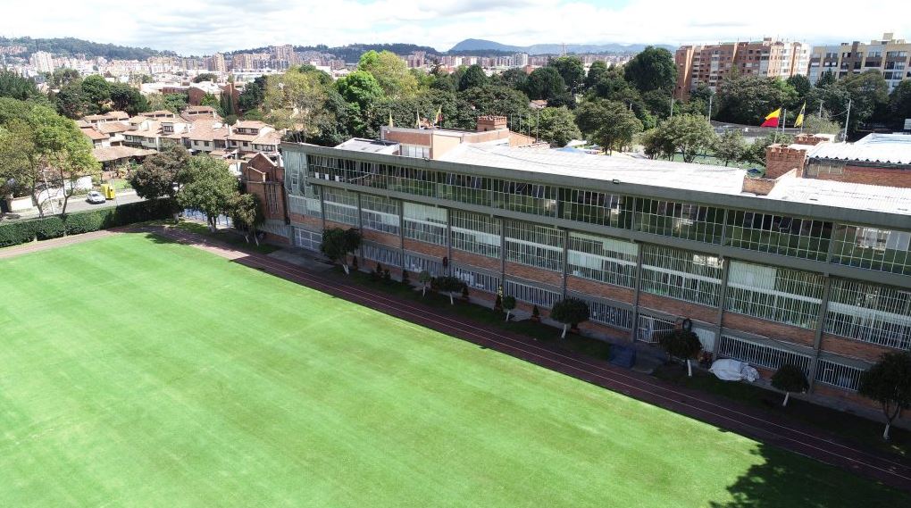 COLEGIO SANTO TOMAS DE AQUINO